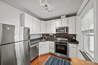 293 W 2nd St in Boston, MA - Building Photo - Building Photo