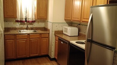 2515 Sylvania Dr in Bethel Park, PA - Building Photo - Building Photo