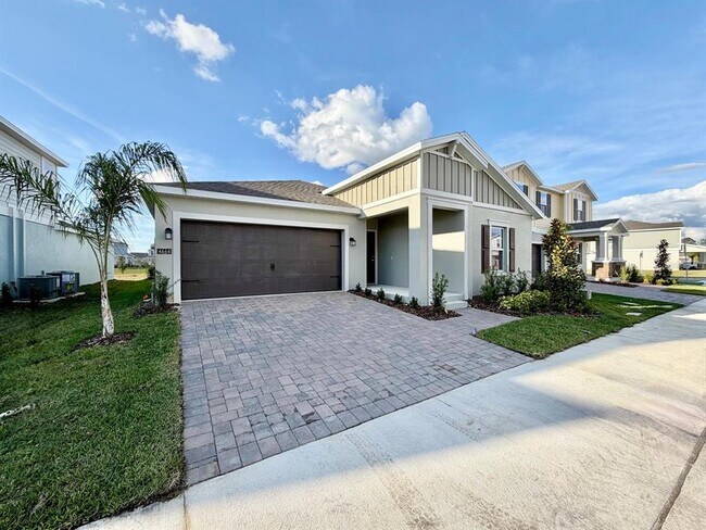 4664 Golden Knight Blvd in Kissimmee, FL - Building Photo - Building Photo