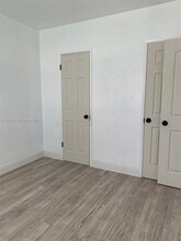 16675 NE 20th Ave in North Miami Beach, FL - Building Photo - Building Photo