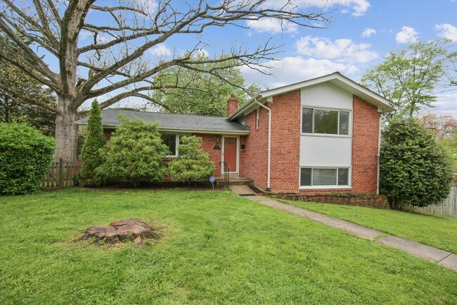 2511 Harmon Rd