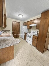 88026 9th St in Veneta, OR - Building Photo - Building Photo