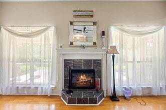 8901 Magnolia Vale Dr in Granbury, TX - Building Photo - Building Photo