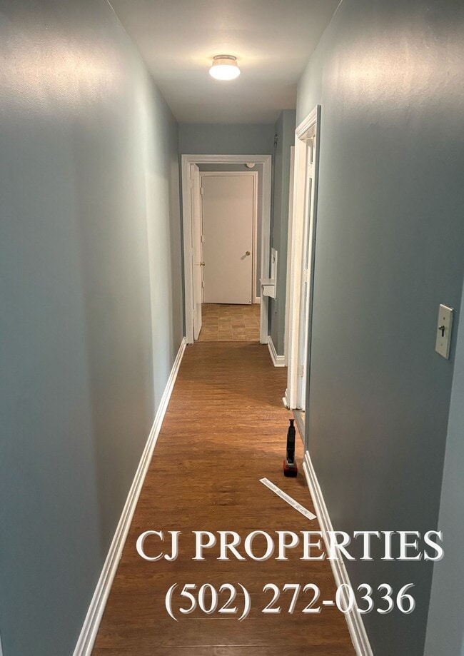 697 S 44th St in Louisville, KY - Building Photo - Building Photo