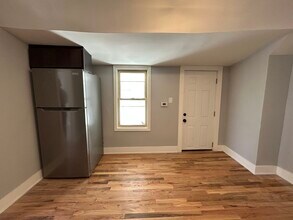 3614 W George St, Unit CH-3 in Chicago, IL - Building Photo - Building Photo