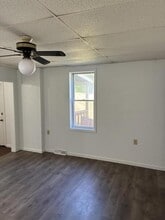 719 Stella St in Jeannette, PA - Building Photo - Building Photo