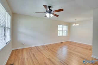 1830 Oakwood Ave NE in Huntsville, AL - Building Photo - Building Photo