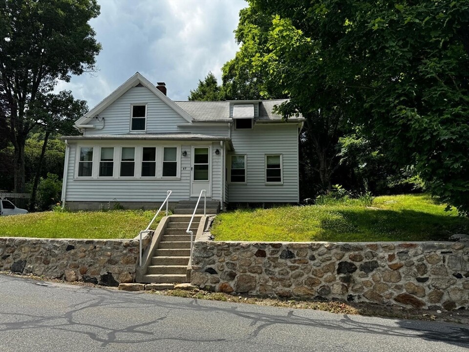 49 Greene St in Milford, MA - Building Photo