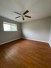 1690 Hofheinz St in San Marcos, TX - Building Photo - Building Photo