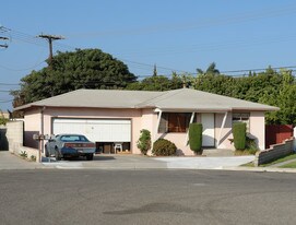 482 Yale Ct in Oxnard, CA - Building Photo