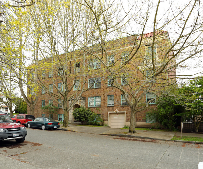 Lauren May Apartments in Seattle, WA - Building Photo - Building Photo