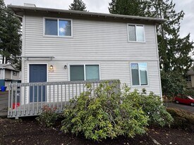 5121 SW 62nd Ave in Portland, OR - Building Photo