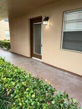 247 Burgundy Ave in Delray Beach, FL - Building Photo - Building Photo