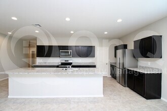 1027 W Avalon Canyon Dr in Casa Grande, AZ - Building Photo - Building Photo