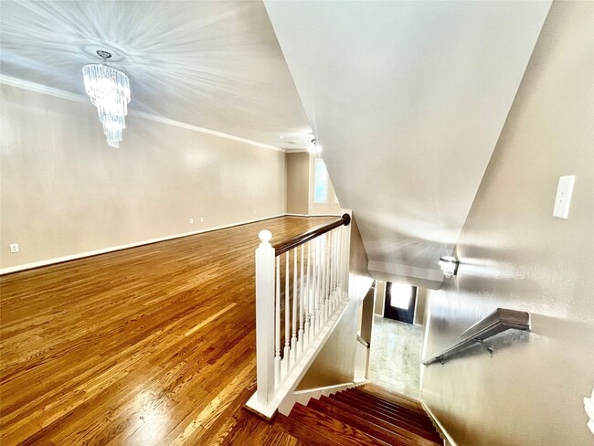 property at 32 Waugh Dr