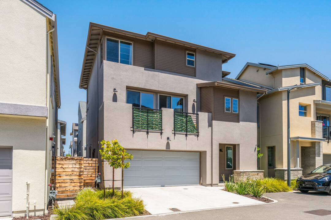 Melrose at Boulevard in Dublin, CA - Building Photo