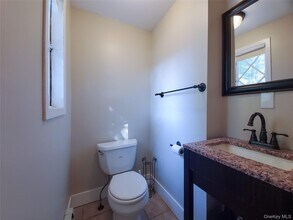 45 Rodney St in Port Jefferson Station, NY - Building Photo - Building Photo