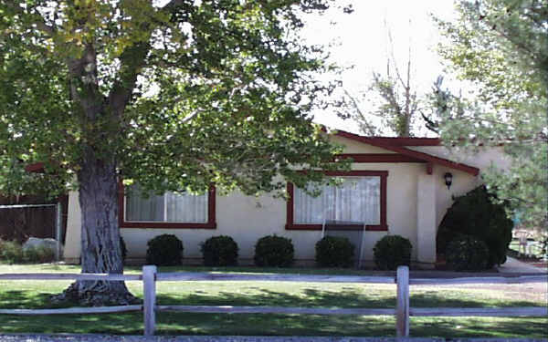 21065 Little Beaver Rd in Apple Valley, CA - Building Photo - Building Photo