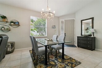 8482 Bent Creek Way in Naples, FL - Foto de edificio - Building Photo