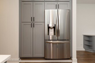 4559 S Michigan Ave in Chicago, IL - Foto de edificio - Building Photo