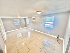 1441 NE 3rd Ave, Unit 3 in Fort Lauderdale, FL - Building Photo - Building Photo