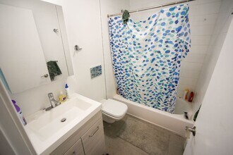 107 Howe St in New Haven, CT - Building Photo - Building Photo