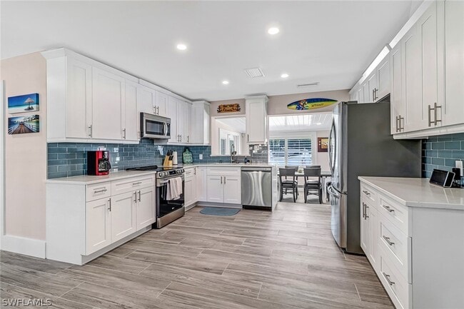 property at 3470 Lakeview Dr