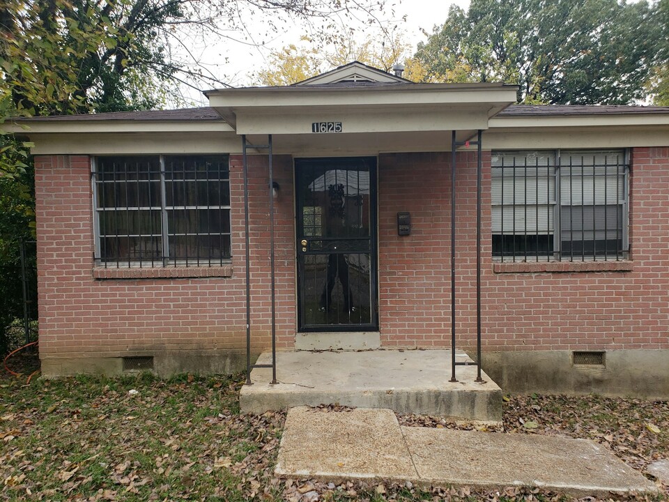 1625 Patton St in Memphis, TN - Building Photo