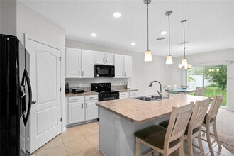 1872 Rustic Falls Dr in Kissimmee, FL - Building Photo - Building Photo