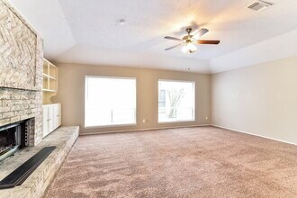 4606 Lost Lake Ln in Spring, TX - Foto de edificio - Building Photo