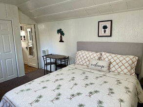 138 Pine St in Salinas, CA - Foto de edificio - Building Photo