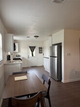 5607 Collins Rd in Houston, TX - Building Photo - Building Photo