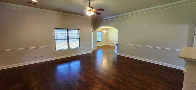 23 Lee Rd in Phenix City, AL - Foto de edificio - Building Photo