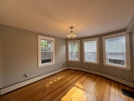 107.5 Elm St in Amesbury, MA - Building Photo