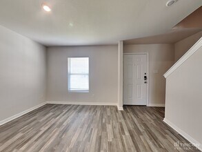 15547 Taylorcrest Dr in Cut And Shoot, TX - Building Photo - Building Photo