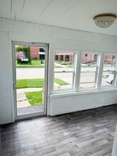 414 6th Ave in De Witt, IA - Building Photo - Building Photo
