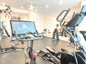 Pinnacle Suites in Chilliwack, BC - Building Photo - Building Photo