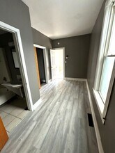 2911 Cochran St, Unit 1 in Erie, PA - Building Photo - Building Photo