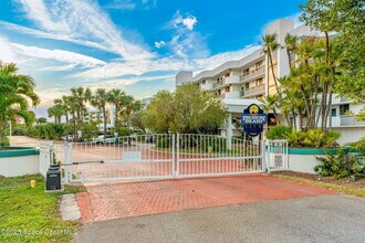 300 Columbia Dr in Cape Canaveral, FL - Building Photo - Building Photo