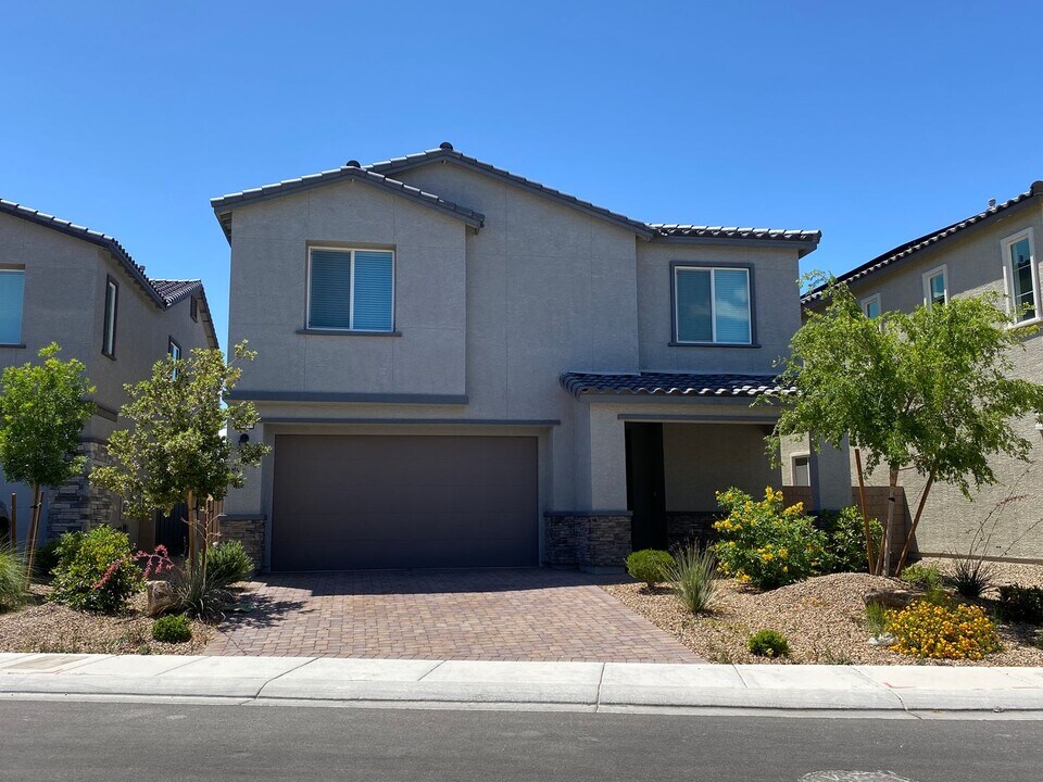 7097 Range Valley St in North Las Vegas, NV - Building Photo