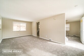 175 Mahoning Dr in Pittsburgh, PA - Building Photo - Building Photo