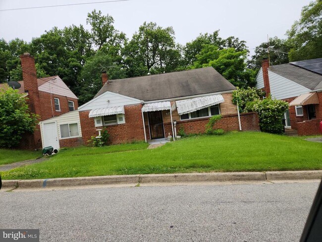 property at 1805 Porter Ave