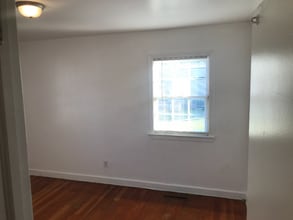 204 N Forbes St in La Grange, NC - Building Photo - Building Photo