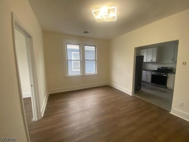 241 N 16th St in Bloomfield, NJ - Building Photo - Building Photo