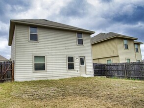 10611 Goose Way in San Antonio, TX - Building Photo - Building Photo