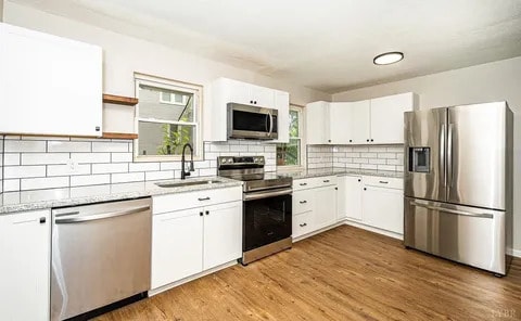 property at 2712 Memorial Ave