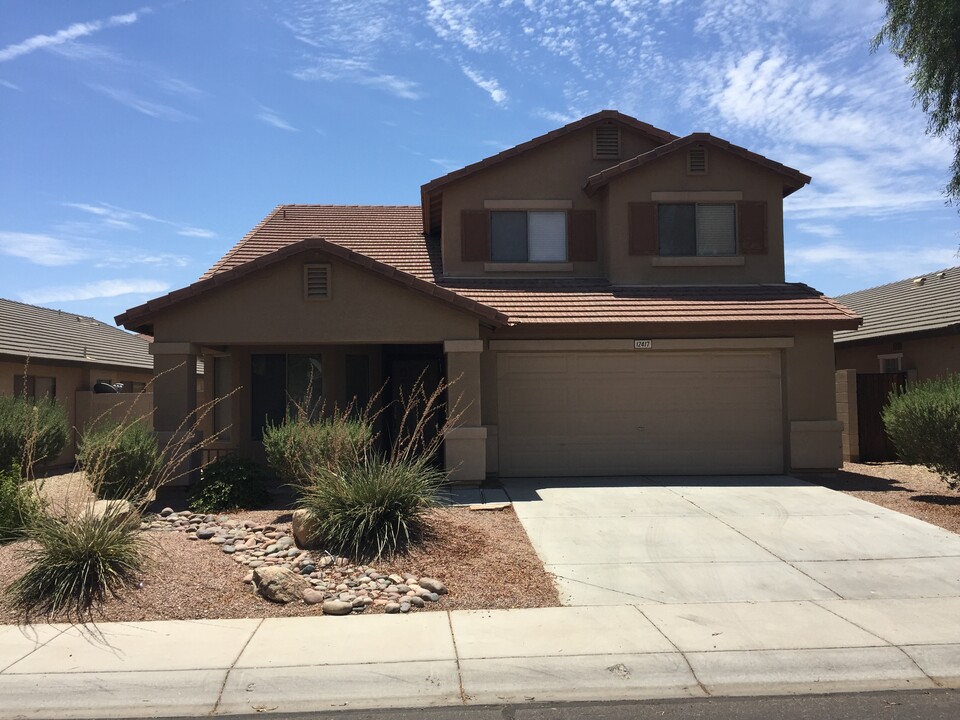 12417 W San Juan Ave in Litchfield Park, AZ - Building Photo