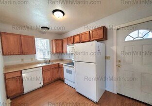 1213 Manson St in Waterloo, IA - Building Photo - Building Photo