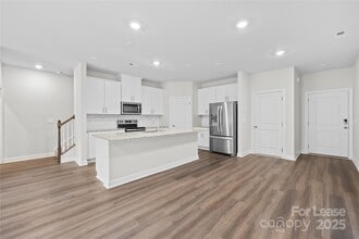 1726 Braemar Vlg Dr in Monroe, NC - Building Photo - Building Photo