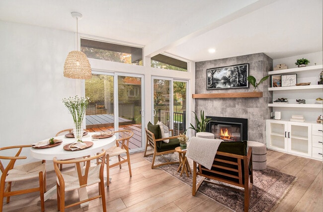 1155 Carpenter Ave NW in Grand Rapids, MI - Foto de edificio - Building Photo